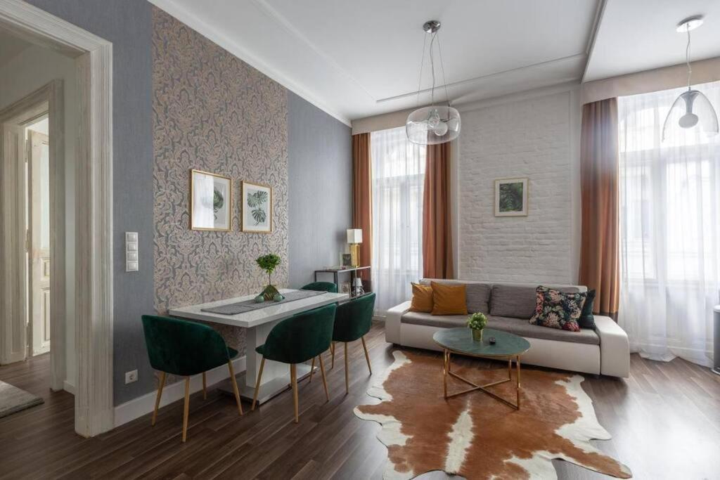 Chic, Captivating Space بودابست المظهر الخارجي الصورة